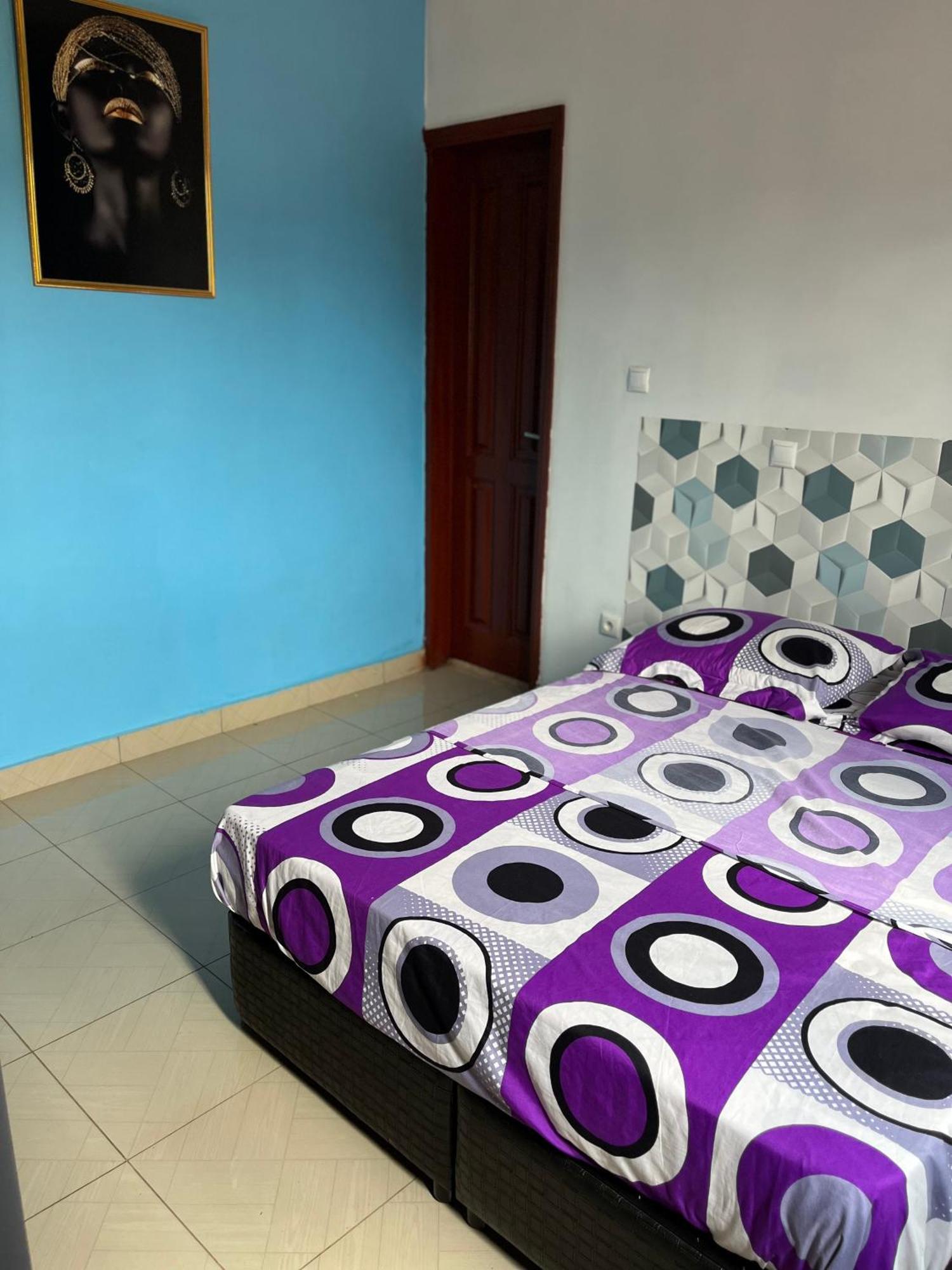 Afan Yaounde Lodge Exterior photo